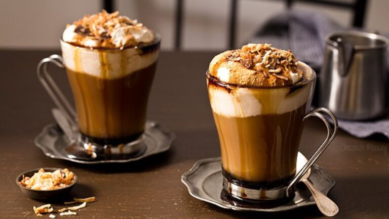 Coconut mocha in glasses.
