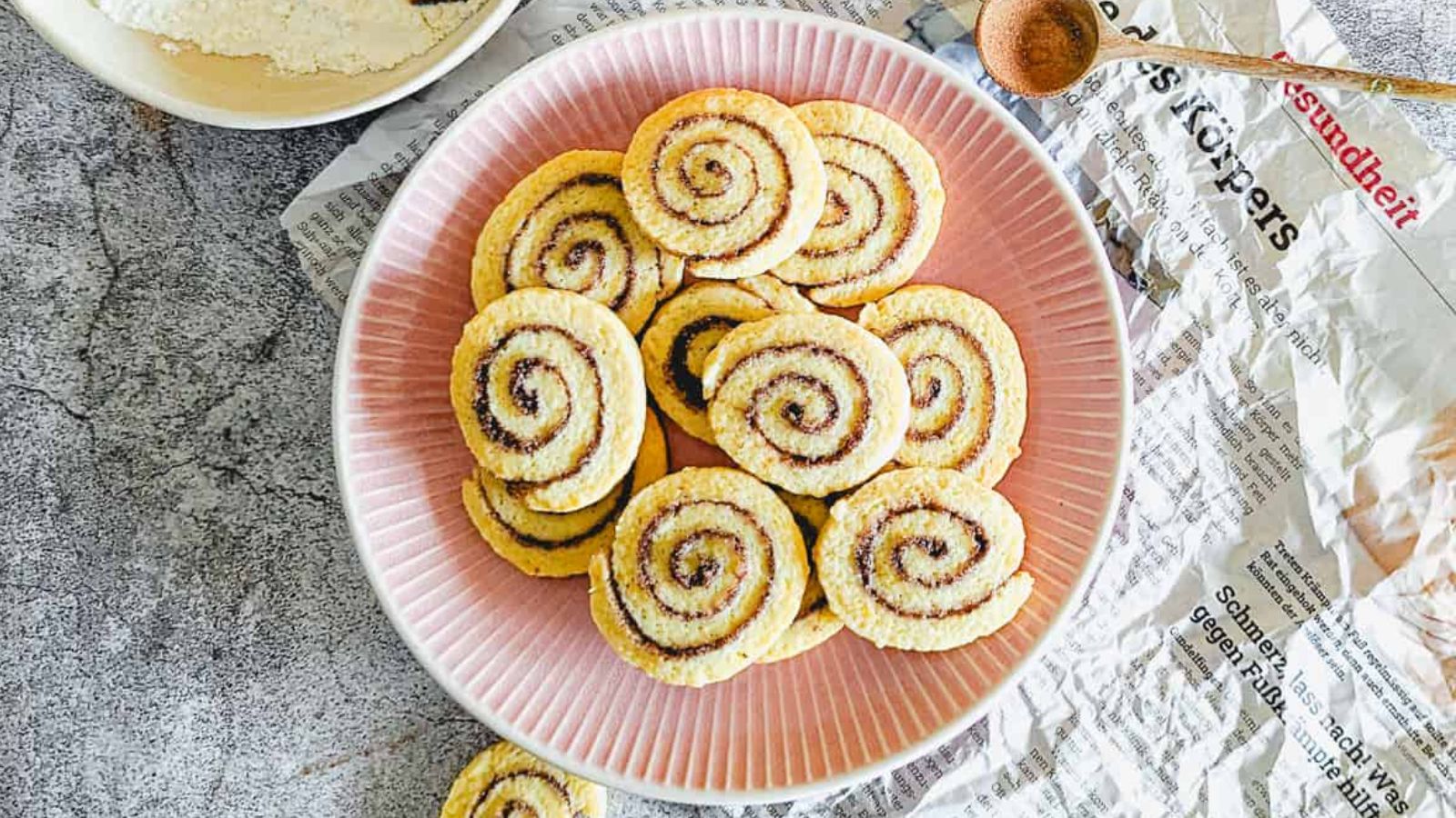 Cinnamon rolls cookies on a plate.