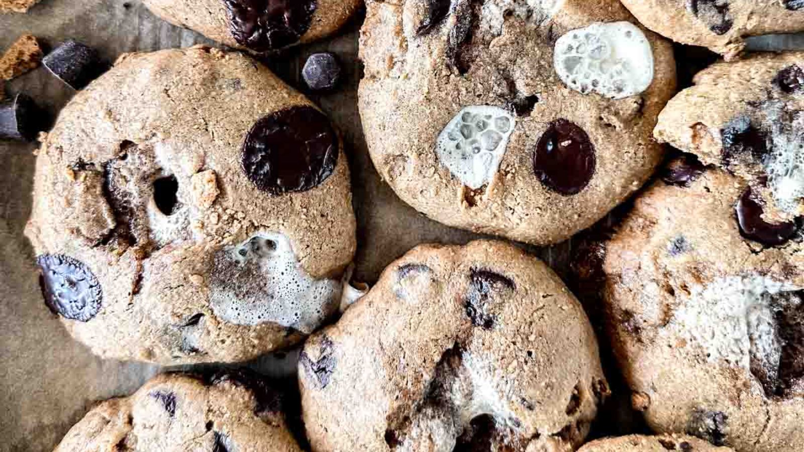S'mores cookies close up shot.