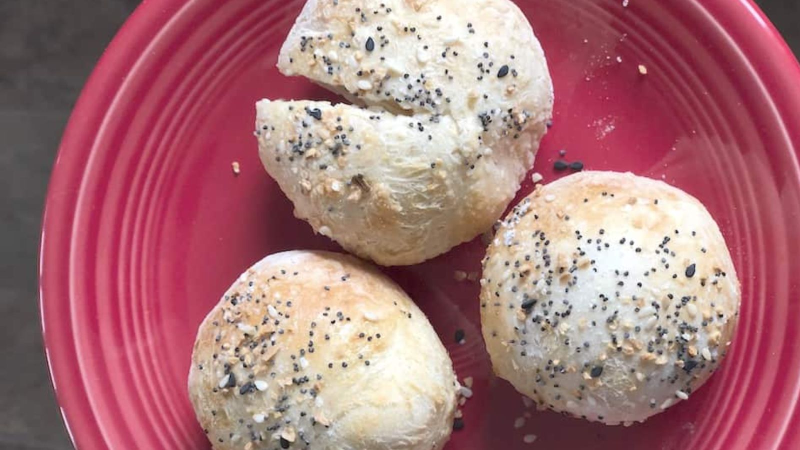 Bagel bites on a plate.