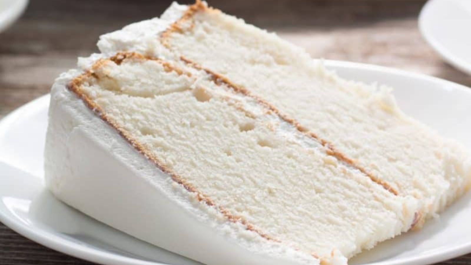 A slice of white cake.