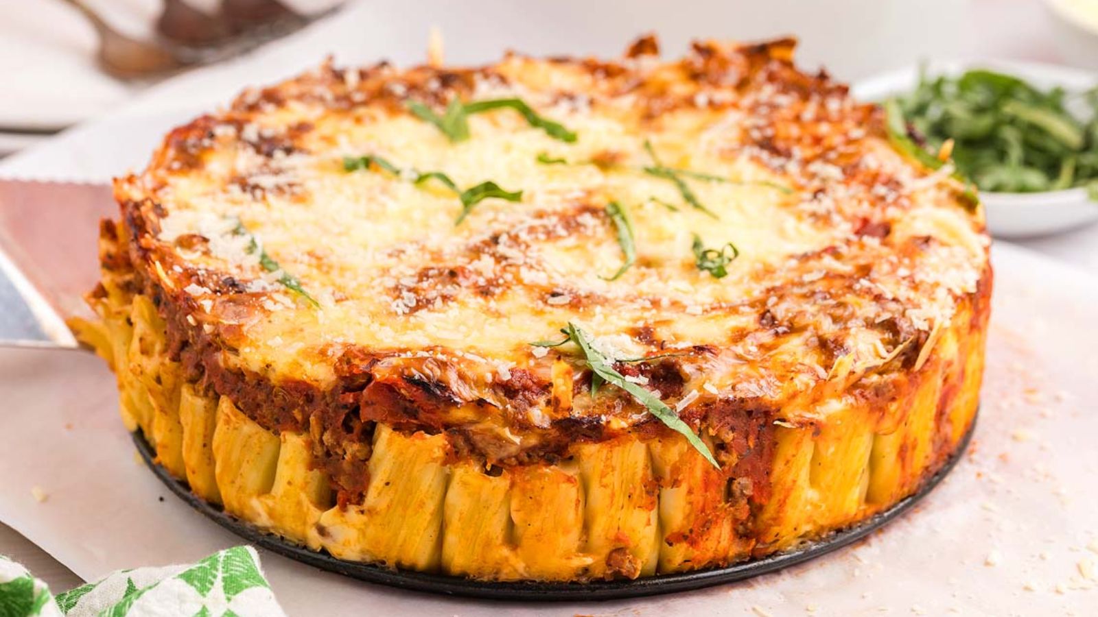 A whole rigatoni pasta.