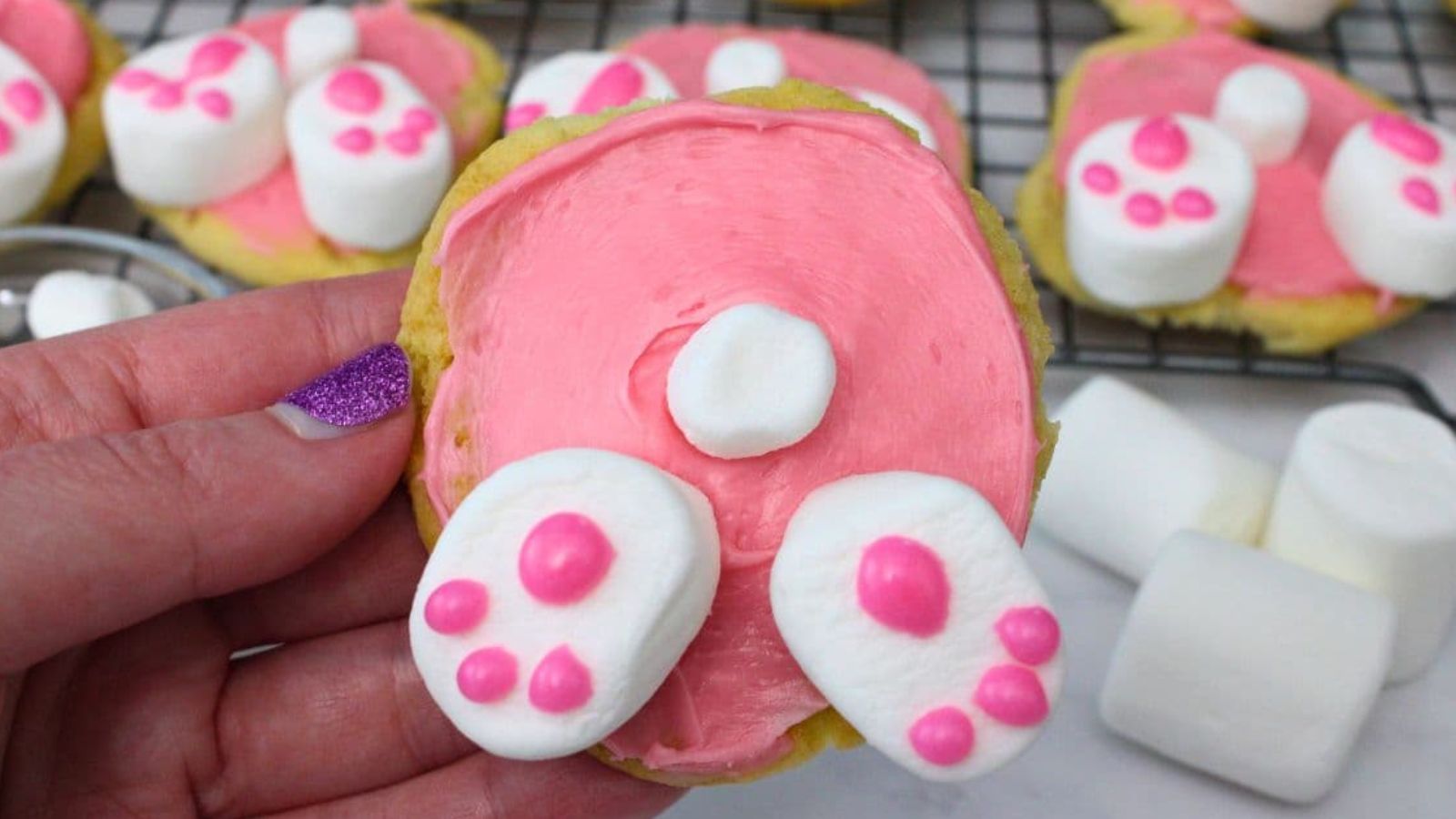 Close up look of Bunny butt cookie.