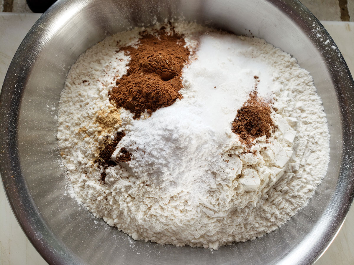 Dry ingredients in a separate bowl.